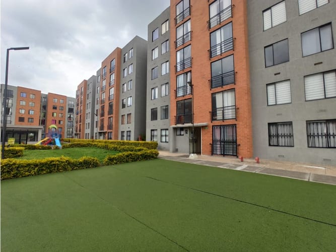 Apartamento de 3 alcobas en venta en El Cortijo, Madrid, 62 m² · foto 23 de 24