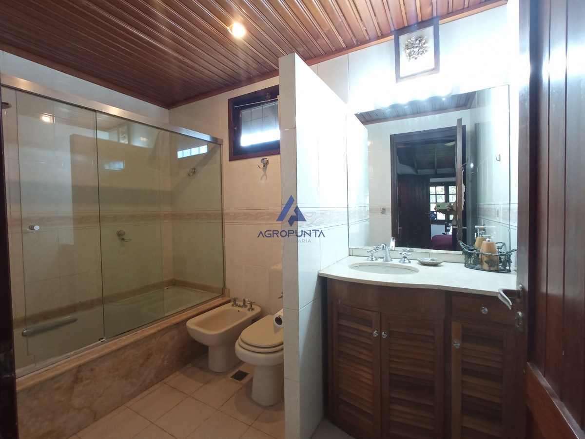 Casa en Mansa, 4 dormitorios, parada 16 · Foto 10