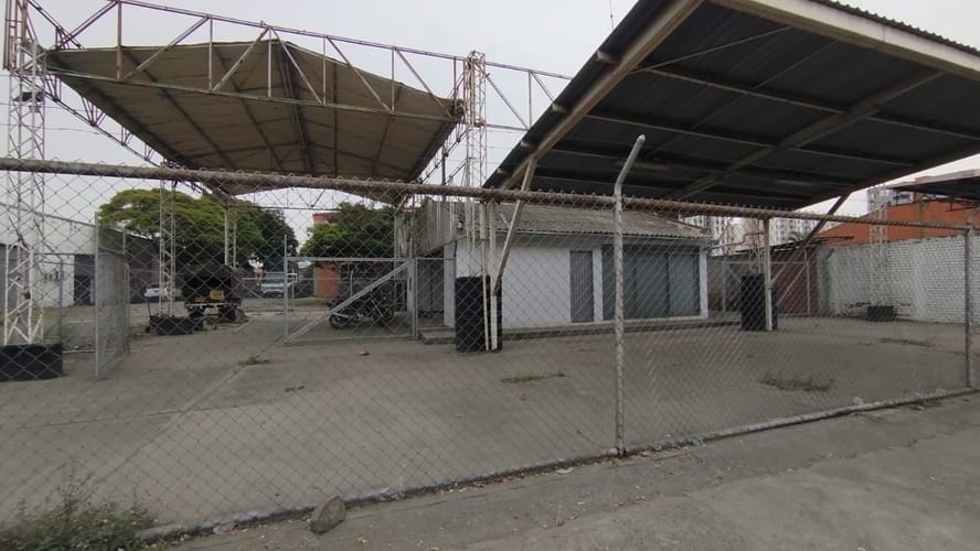 Local en arriendo en Sameco, Cali, 690 m² · foto 2 de 18