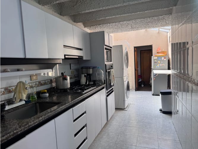 Casa de 4 alcobas en venta en Estrella Del Norte, Bogotá, 266 m² · foto 18 de 24