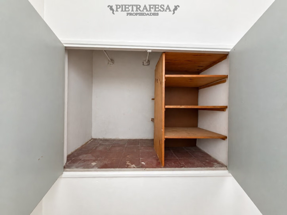 Casa en alquiler, 2 dormitorios, 1 baño, terraza, parrillero. Perez Castellanos. · Foto 12