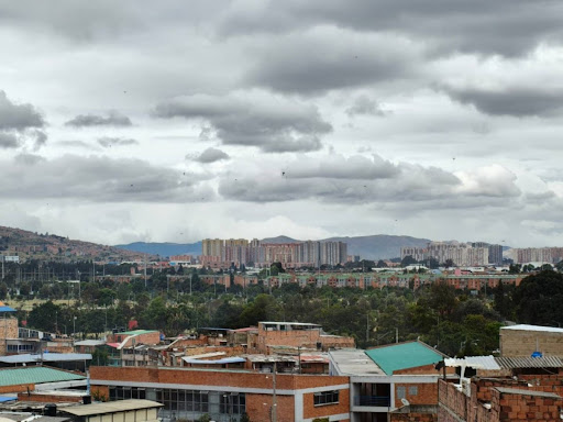 Apartamento en venta en Marco Fidel Suarez No. 1, Bogotá · foto 2 de 18