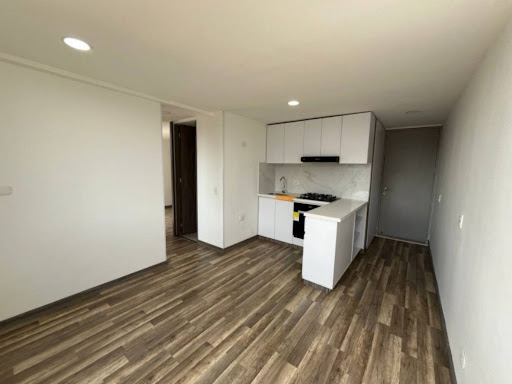 Apartamento en arriendo en Colina Campestre, Bogotá · foto 3 de 13