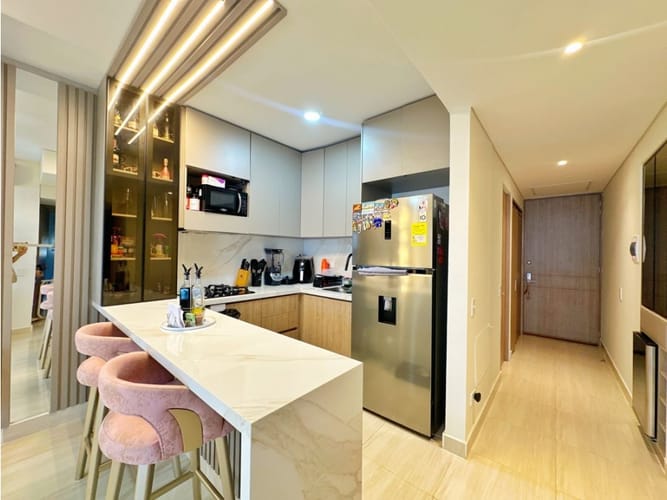 Apartamento de 2 alcobas en venta en Serena Del Mar, Cartagena, 58 m² · foto 2 de 13
