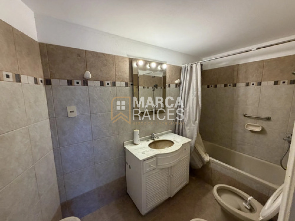 Alquiler Apartamento 1 Dormitorio planta baja. Pocitos, Montevideo · Foto 9