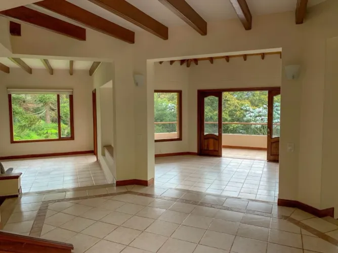 Casa de 3 alcobas en venta en Santa Elena, El Retiro, 377 m² · foto 5 de 15