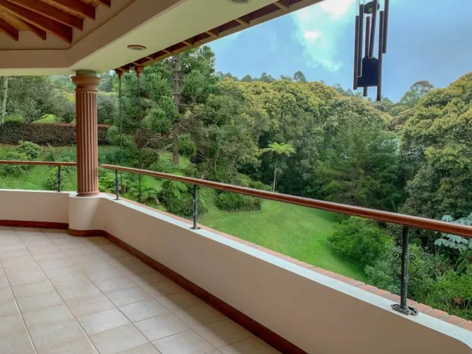 Casa de 3 alcobas en venta en Santa Elena, El Retiro, 377 m² · foto 10 de 15