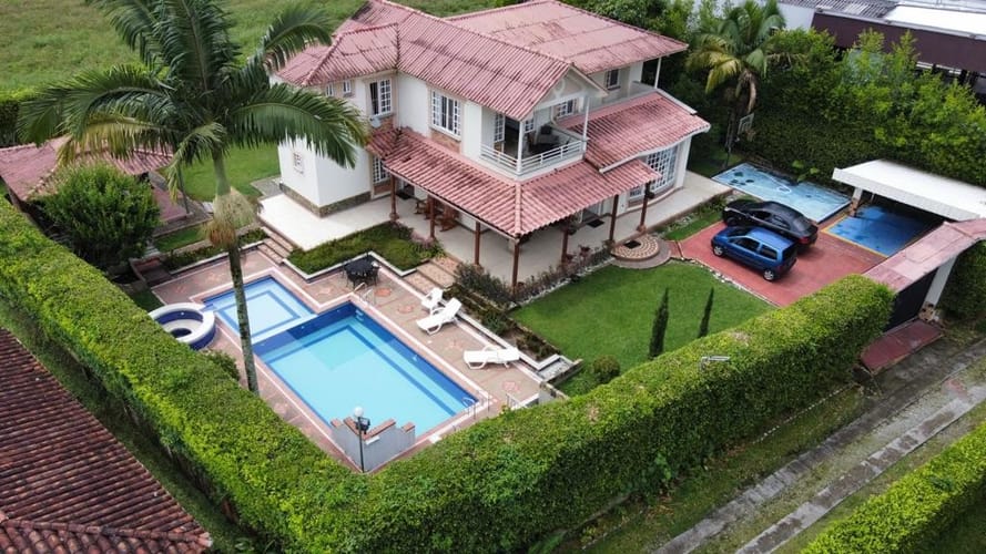 Casa de 5 alcobas en venta en Armenia, 350 m² · foto 14 de 15