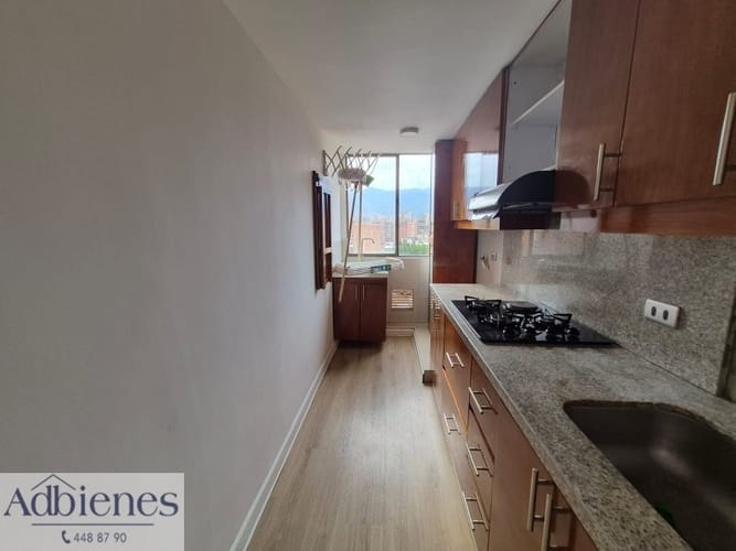 Apartamento de 2 alcobas en arriendo en San Joaquin, Medellín, 68 m² · foto 2 de 18