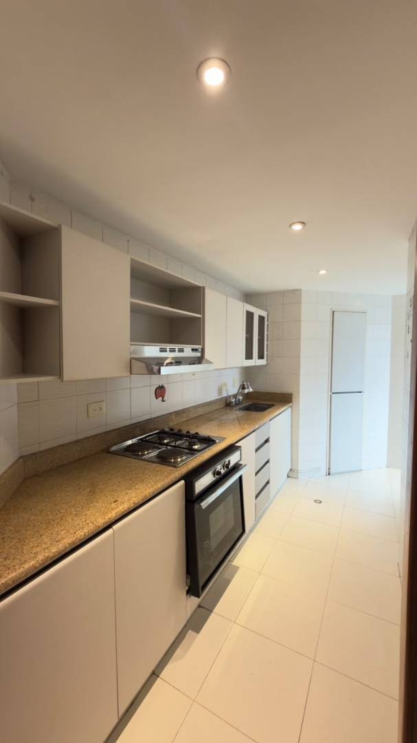 Apartamento en venta en San Patricio, Bogotá · foto 7 de 14