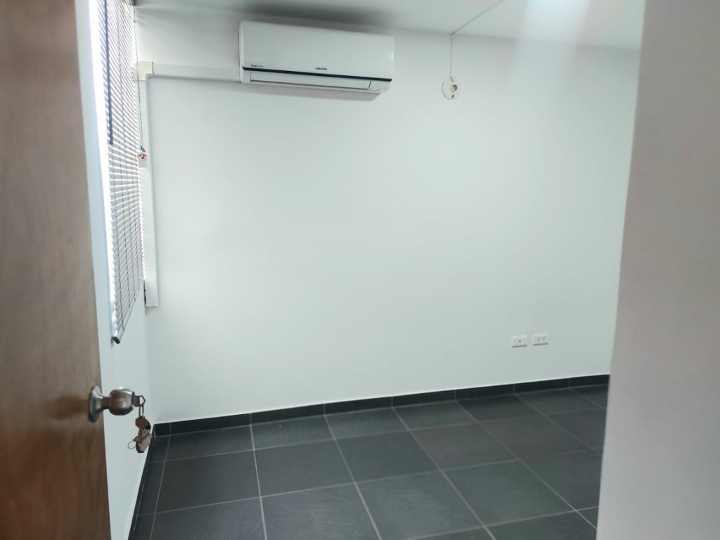 Apartamento en venta en Prados Del Este, Cúcuta · foto 6 de 24