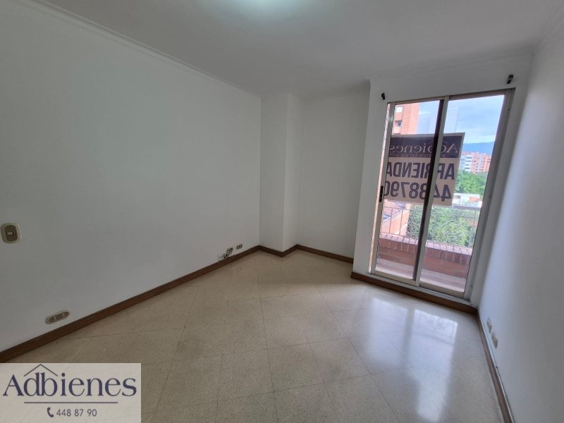 Apartamento en venta en Laureles, Medellín · foto 10 de 13