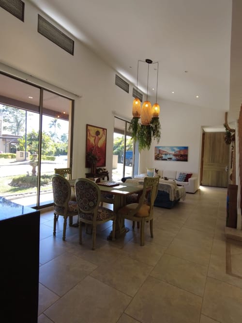 Casa de 4 alcobas en venta en Vía El Caimo, Armenia, 290 m² · foto 2 de 15