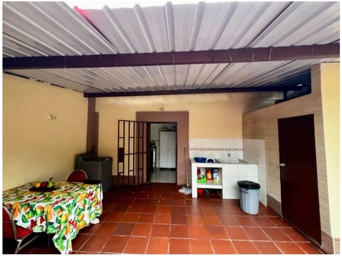 Casa de 5 alcobas en venta en Trinidad, Palmira, 210 m² · foto 9 de 17