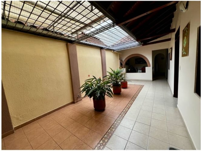 Casa de 5 alcobas en venta en Trinidad, Palmira, 210 m² · foto 10 de 17