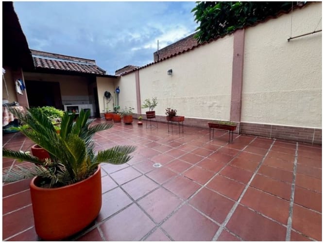 Casa de 5 alcobas en venta en Trinidad, Palmira, 210 m² · foto 11 de 17