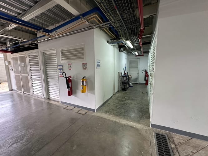 Edificio en venta en Mercedes, Bucaramanga, 1855 m² · foto 19 de 24