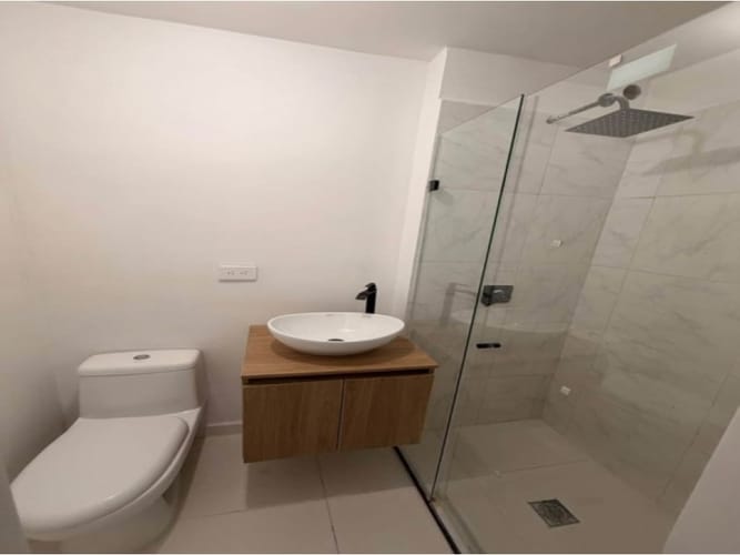 Apartamento de 3 alcobas en venta en Buenos Aires, Bello, 60 m² · foto 8 de 20