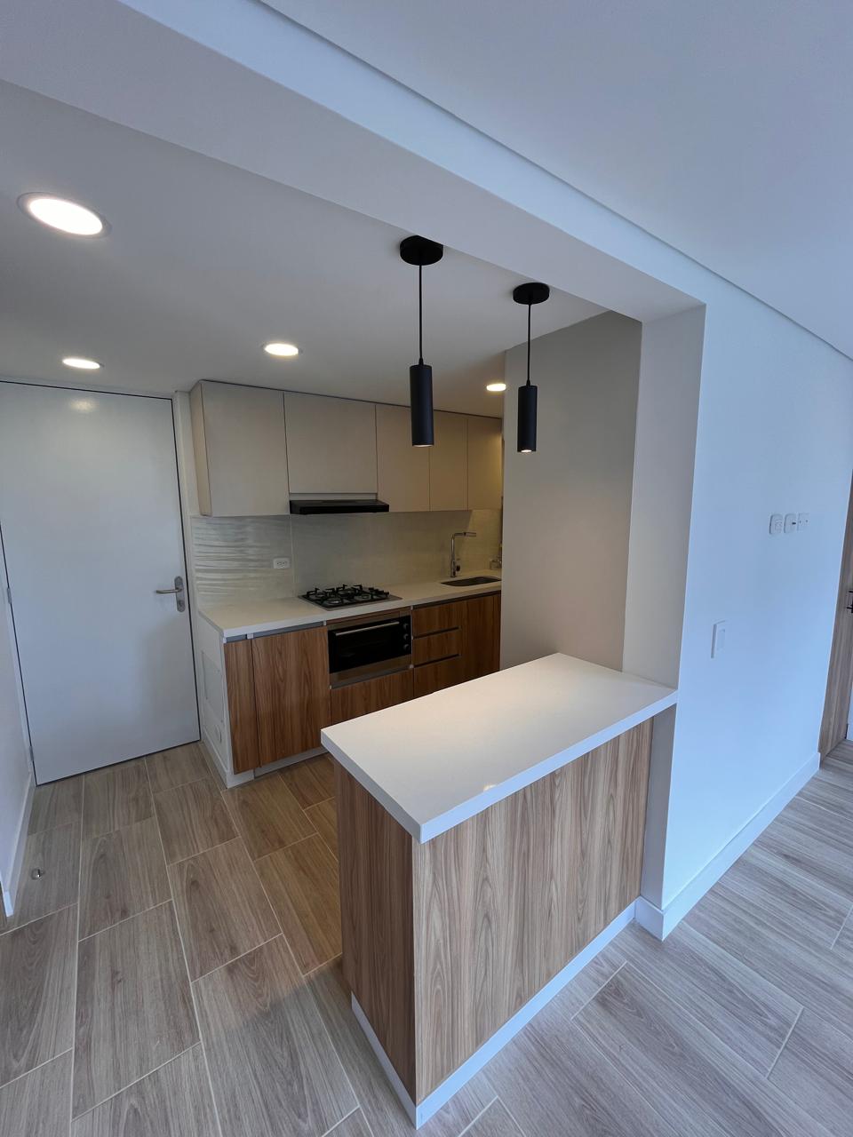 Apartamento en arriendo en La Floresta, Bogotá · foto 2 de 14