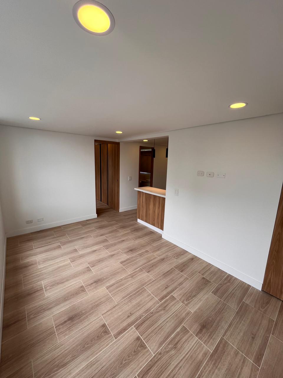 Apartamento en arriendo en La Floresta, Bogotá · foto 8 de 14