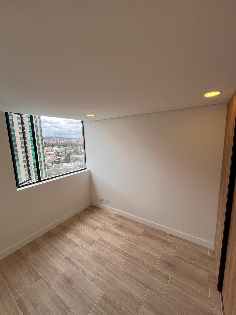 Apartamento en arriendo en La Floresta, Bogotá · foto 11 de 14