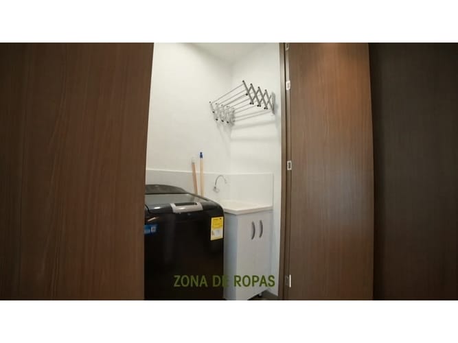Apartaestudio en venta en Urbanización Las Cumbres, Medellín, 52 m² · foto 7 de 16