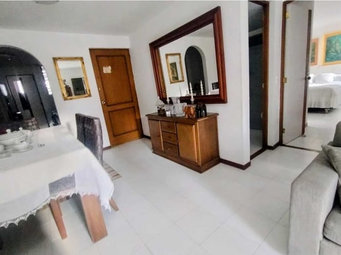 Apartamento de 3 alcobas en venta en La Castellana, Medellín, 84 m² · foto 6 de 24