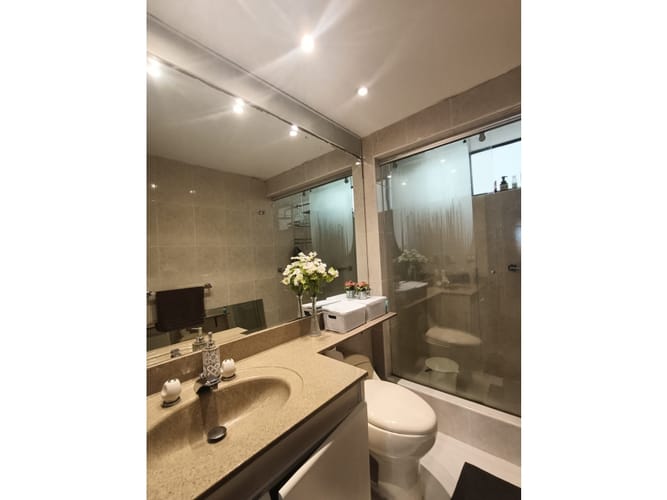 Apartamento de 3 alcobas en venta en Santa Barbara, Bogotá, 155 m² · foto 21 de 24