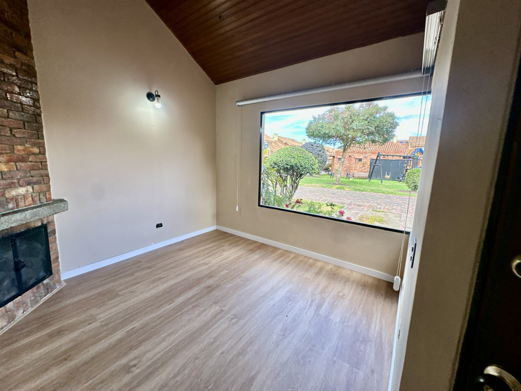 Casa en venta en Bachue, Chía · foto 3 de 24