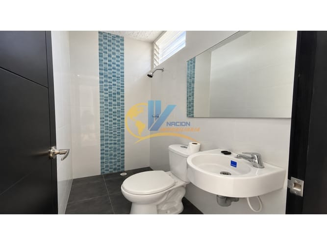 Casa de 3 alcobas en venta en Granjas De Provenza, Bucaramanga, 203 m² · foto 7 de 9