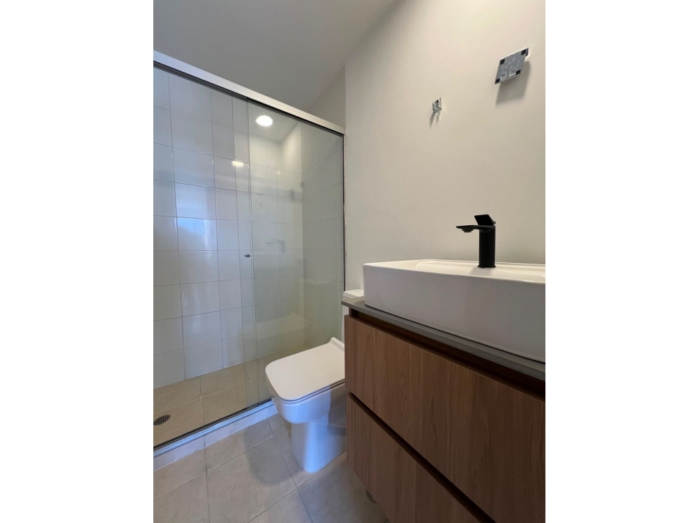 Apartamento en arriendo en Altos Del Poblado, Medellín · foto 5 de 14