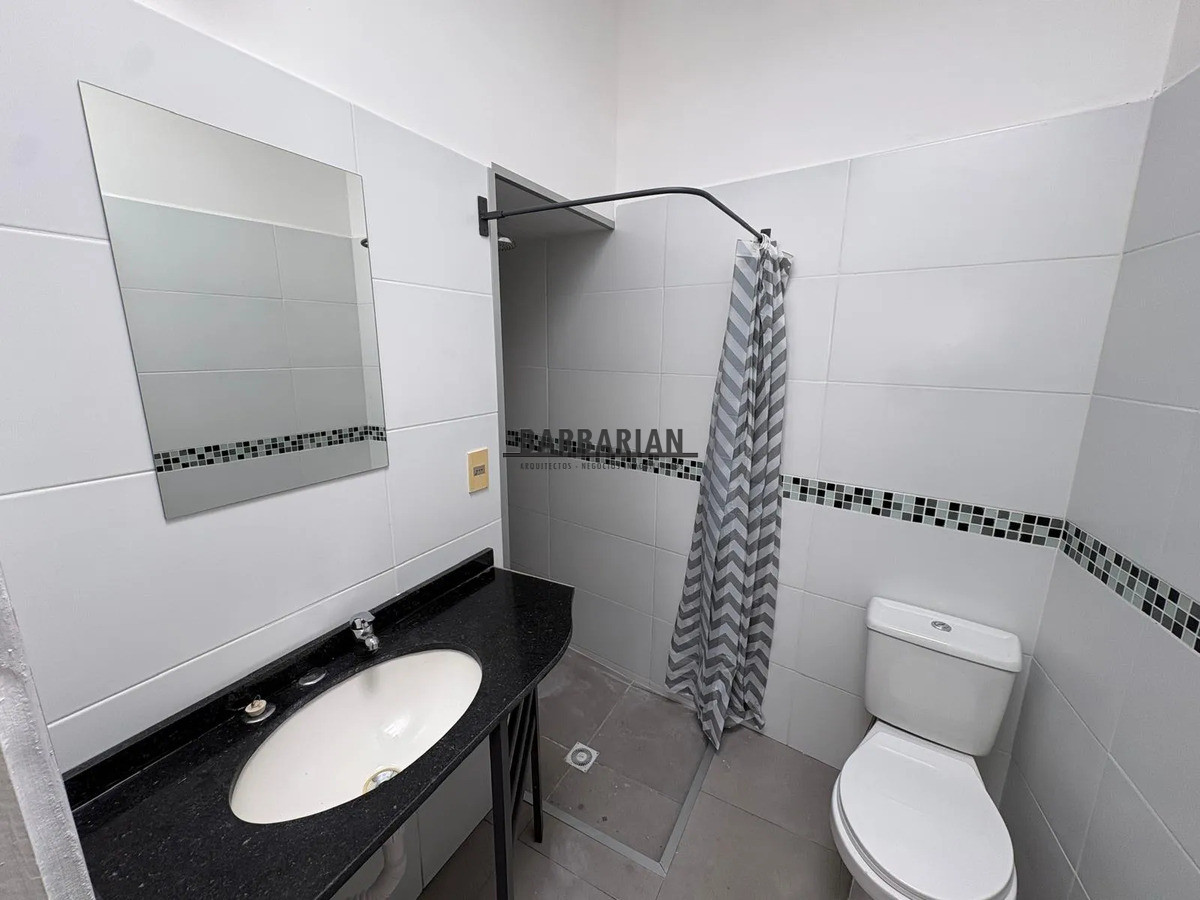 Oportunidad! Casa En Alquiler 1 Dormitorio + Patio En Maroñas · Foto 2