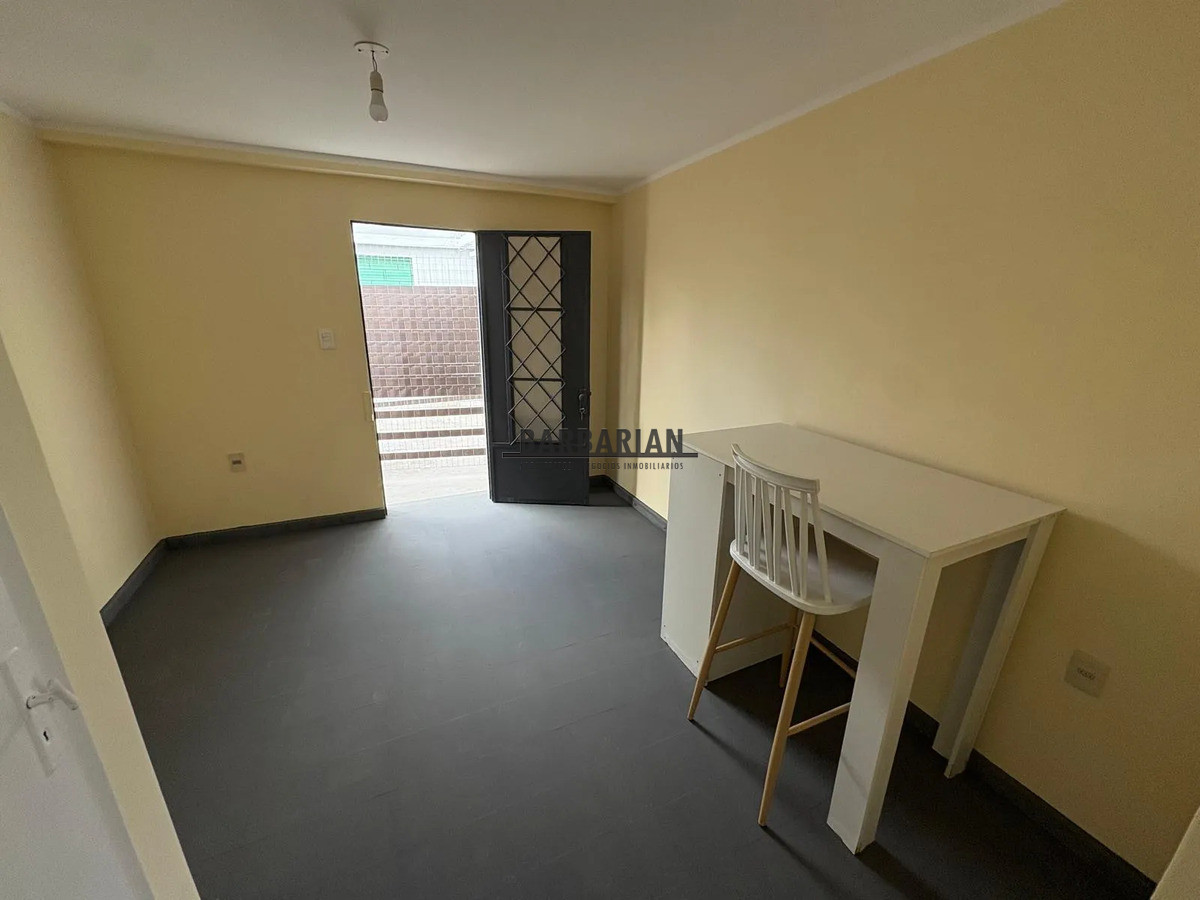 Oportunidad! Casa En Alquiler 1 Dormitorio + Patio En Maroñas · Foto 4