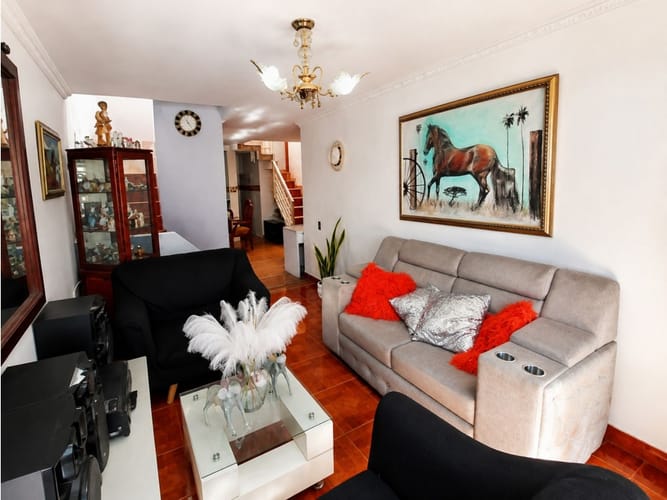 Casa de 2 alcobas en venta en Los Caminitos, Palmira, 68 m² · foto 2 de 16