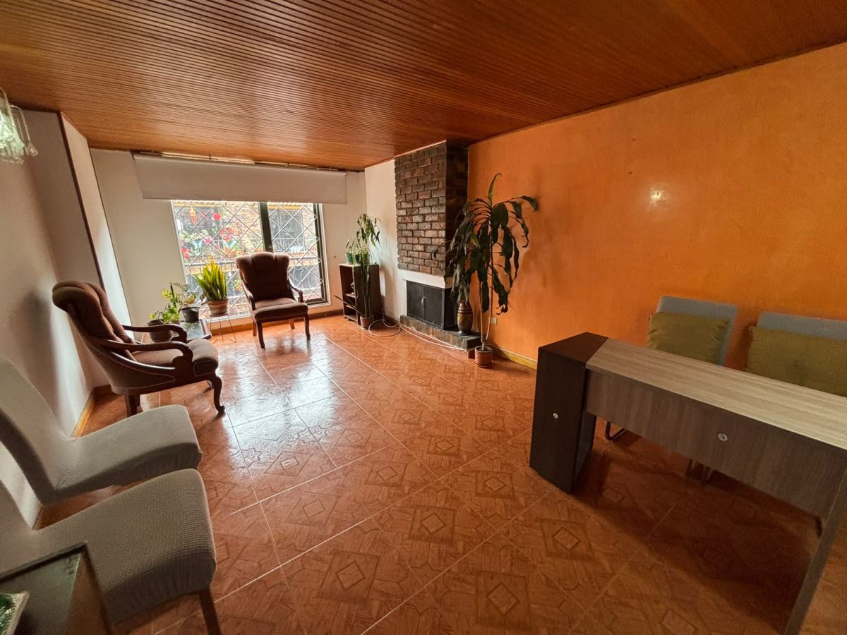 Casa en venta en Cedritos, Bogotá · foto 7 de 23