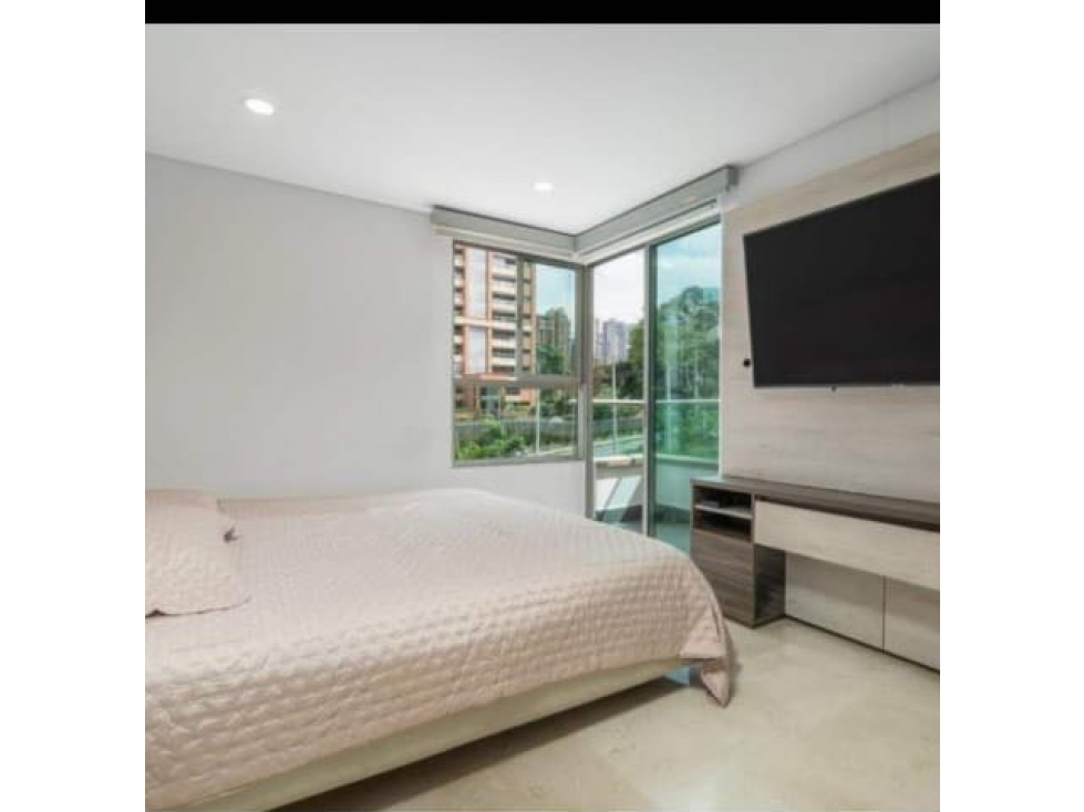 Apartamento en arriendo en Milla De Oro, Medellín · foto 8 de 18