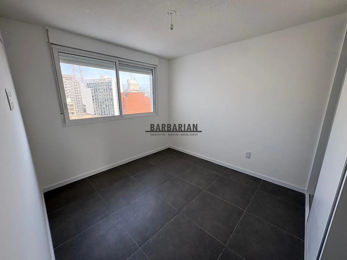 Penthouse En Alquiler 2 Dorm Con Gge - Tres Cruces · Foto 8
