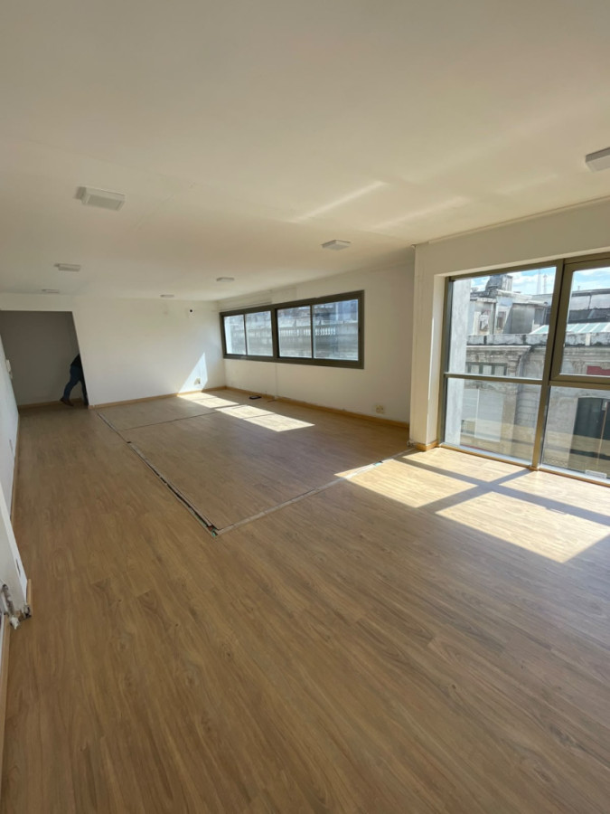 OFICINA PREMIUM  en ciudad vieja Juncal OFFICE con VISTA AL PUERTO · Foto 6