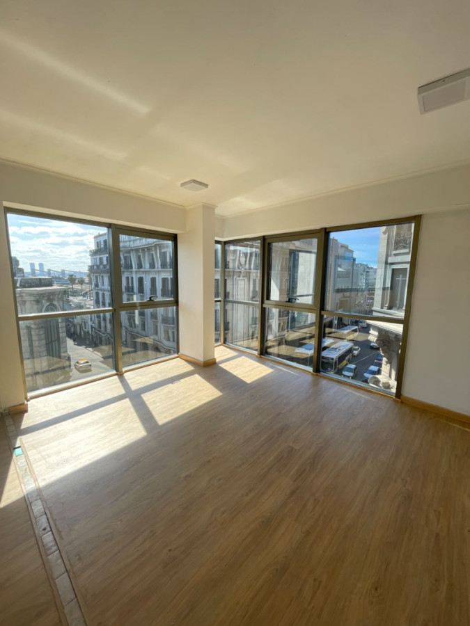 OFICINA PREMIUM  en ciudad vieja Juncal OFFICE con VISTA AL PUERTO · Foto 7