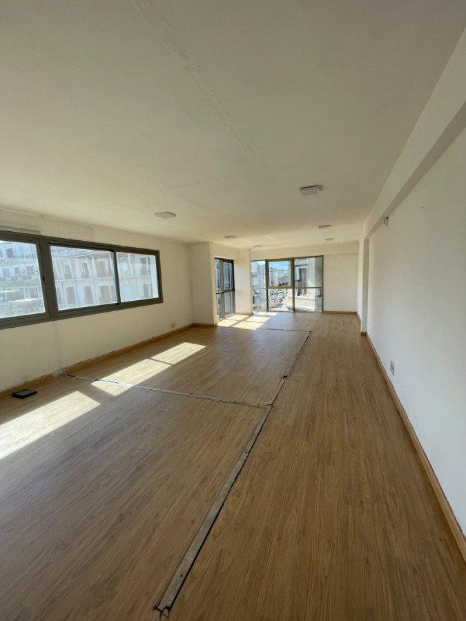 OFICINA PREMIUM  en ciudad vieja Juncal OFFICE con VISTA AL PUERTO · Foto 10