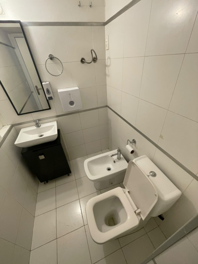 OFICINA PREMIUM  en ciudad vieja Juncal OFFICE con VISTA AL PUERTO · Foto 11