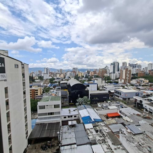 Apartamento de 3 alcobas en venta en Cabecera Del Llano, Bucaramanga, 100 m² · foto 3 de 11