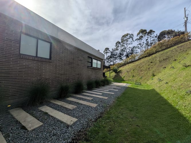 Casa de 3 alcobas en venta en Loma Del Escobero, Envigado, 270 m² · foto 6 de 19
