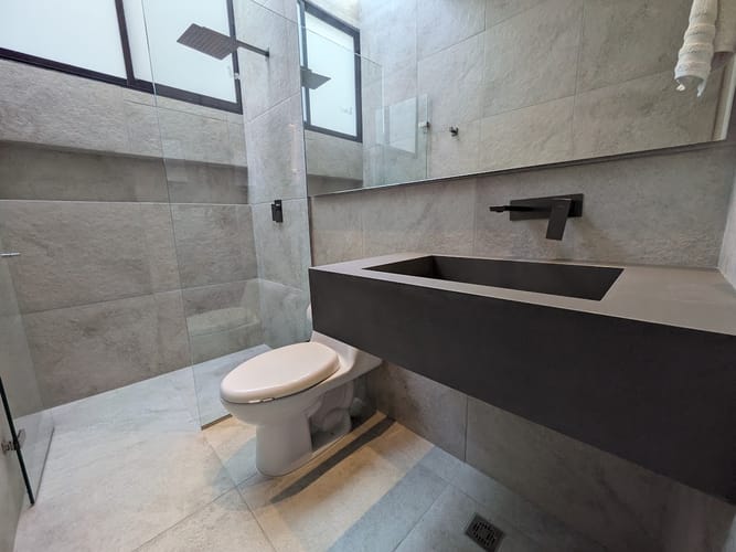 Casa de 3 alcobas en venta en Loma Del Escobero, Envigado, 270 m² · foto 13 de 19