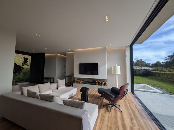 Casa de 3 alcobas en venta en Loma Del Escobero, Envigado, 270 m² · foto 17 de 19