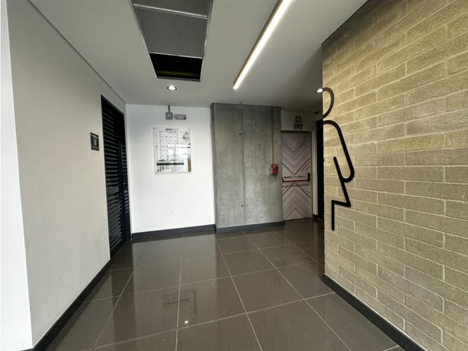 Oficina en arriendo en Villagrande, Envigado, 200 m² · foto 16 de 23
