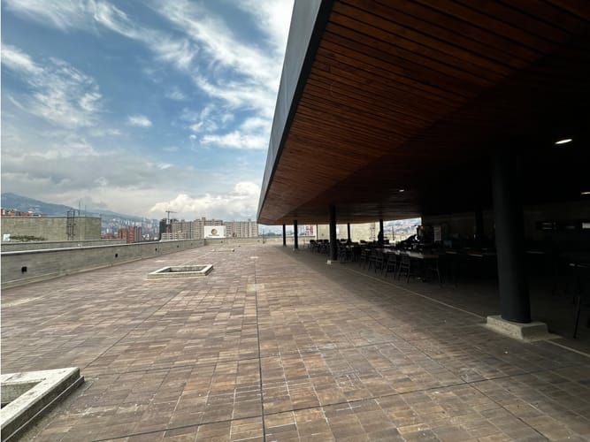 Oficina en arriendo en Villagrande, Envigado, 200 m² · foto 21 de 23