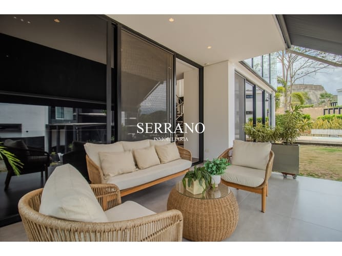 Casa de 3 alcobas en venta en Ruitoque Bajo, Girón, 330 m² · foto 12 de 24