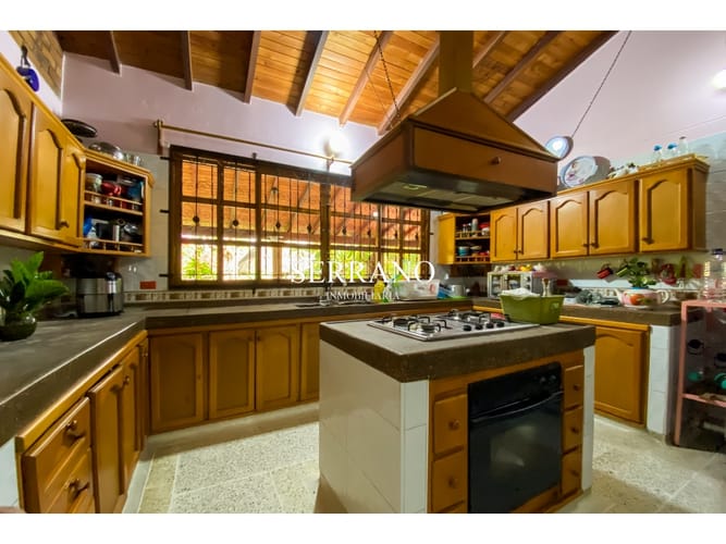 Casa de 5 alcobas en venta en Guatiguara, Piedecuesta, 450 m² · foto 7 de 24