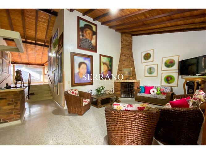 Casa de 5 alcobas en venta en Guatiguara, Piedecuesta, 450 m² · foto 3 de 24